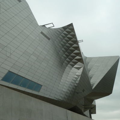 Bardage en panneaux - MUSEE DES CONFLUENCES, LYON - Design Factory cmb - en acier inoxydable / lisse
