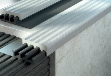 Profilé de finition en PVC - 1301xx - SALAG - pour carrelage / pour marche / nez de marche