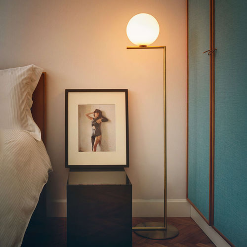 Lampe sur pied - IC  - FLOS - en métal / en verre soufflé / contemporaine