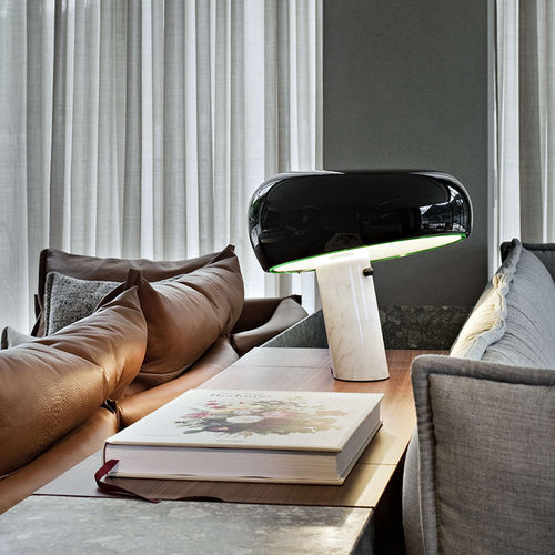 Lampe de table - SNOOPY - FLOS - en métal peint / en marbre / contemporaine