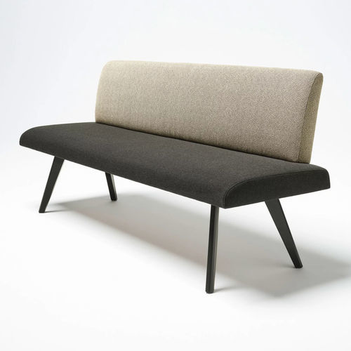 Banquette contemporaine - UNO - ANREI - Reisinger GmbH - en tissu / avec piètement en chêne / avec piètement en hêtre