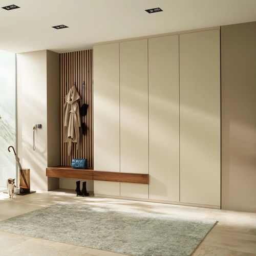 Armoire contemporaine - RUUM  - ANREI - Reisinger GmbH - en chêne / en noyer / en frêne