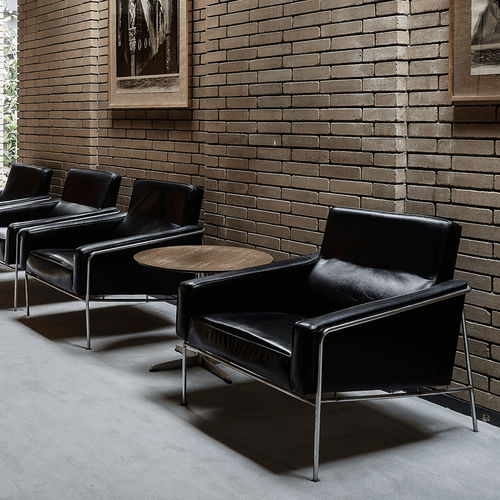 Fauteuil contemporain - 3300™ - Fritz Hansen - en tissu / marron / noir