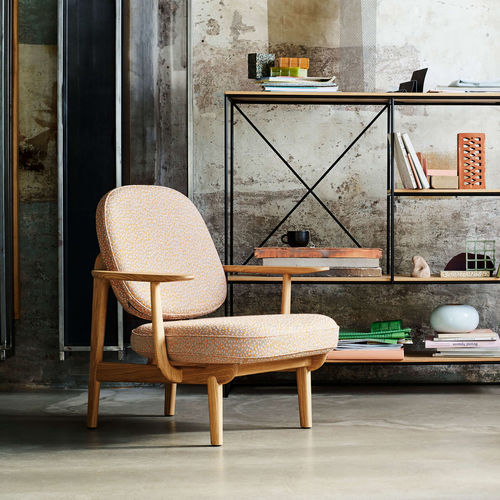 Fauteuil contemporain - FRED™ - Fritz Hansen - en cuir / en tissu / en bois massif