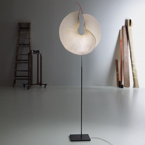 Lampe sur pied - YORUBA - INGO MAURER - en métal / en acier inoxydable / en silicone