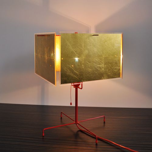 Lampe de table - 24 KARAT BLAU T - INGO MAURER - en métal / en verre acrylique / en or