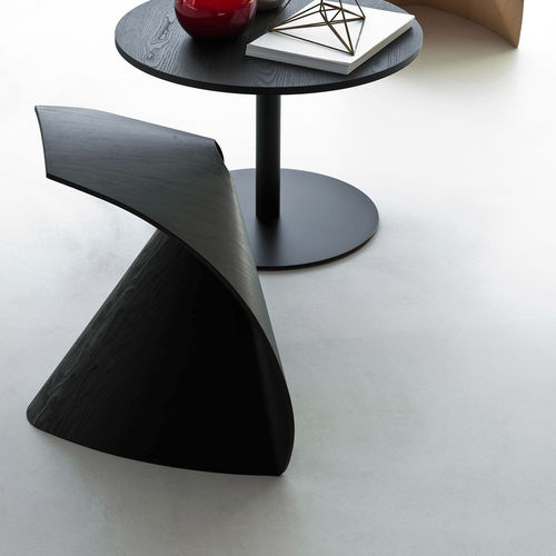 Tabouret design original - AP - Lapalma - en chêne / en noyer / en contreplaqué moulé