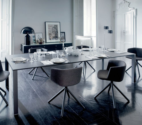 Table contemporaine - APTA - Lapalma - en bois / en HPL / avec piètement en aluminium