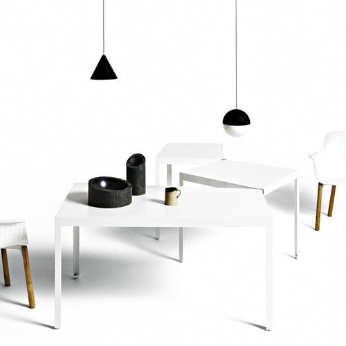 Table contemporaine - Campo D’Oro - DePadova - en HPL / avec piètement en acier inoxydable / avec piètement en acier peint