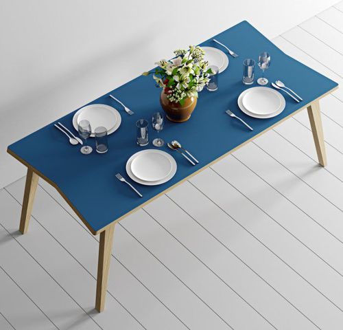 Table à manger contemporaine - ARROW - Woodman Ltd. - en linoléum / avec piètement en plaqué bois / rectangulaire