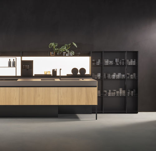 Cuisine contemporaine - SEI - Euromobil spa - en placage de bois / en verre laqué / en aluminium anodisé