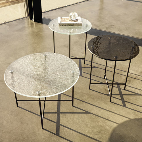 Table basse contemporaine - NEMU - desiree divani - en verre / avec piètement en métal / ronde