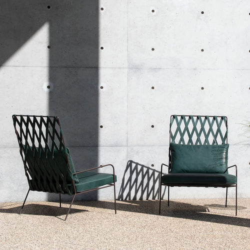 Fauteuil contemporain - ALIX - desiree divani - en tissu / en cuir / en métal