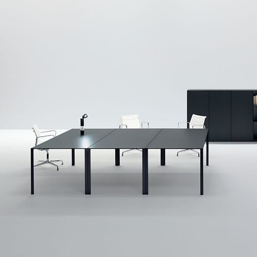 Table de réunion contemporaine - LESSLESS - UNIFOR - en stratifié / avec piètement en aluminium / rectangulaire