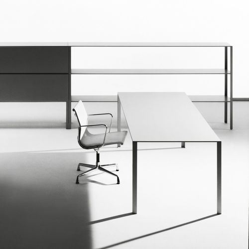 Bureau pour open space - LESS - UNIFOR - sur pied / contemporain / en métal