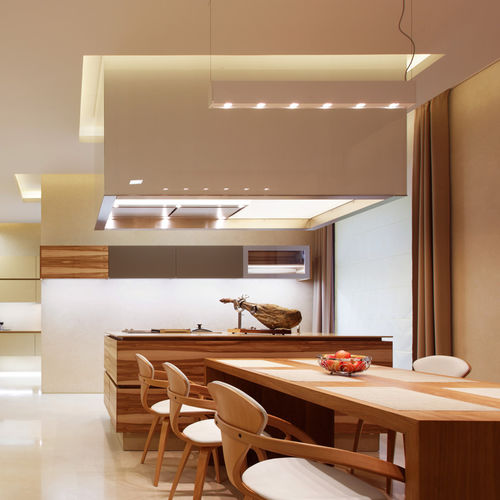 Cuisine contemporaine - Penthouse Berlin - eggersmann küchen GmbH & Co. KG - en placage de bois / en noyer / avec îlot