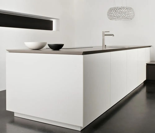Cuisine mate - E3.0 - eggersmann küchen GmbH & Co. KG - contemporaine / en chêne / en quartzite