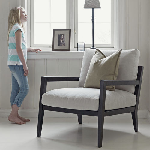 Fauteuil contemporain - KARETTA - Furninova AB - en cuir / en tissu