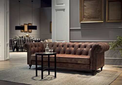 Canapé chesterfield - CHURCHILL - Furninova AB - en tissu / en cuir / blanc