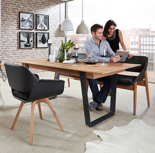 Table à manger contemporaine - CAYA  - Hartmann Möbelwerke GmbH - en chêne / en acier / avec piètement en chêne