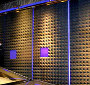 Panneau d'absorption acoustique mural - KEOPS 1010 - Akustar - en mousse / pyramidal / professionnel