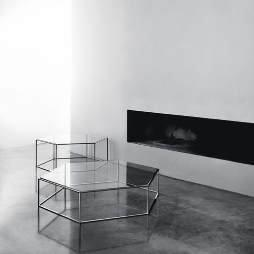 Table basse contemporaine - HEXAGON - DESALTO spa - en verre / en tôle / avec piètement en acier
