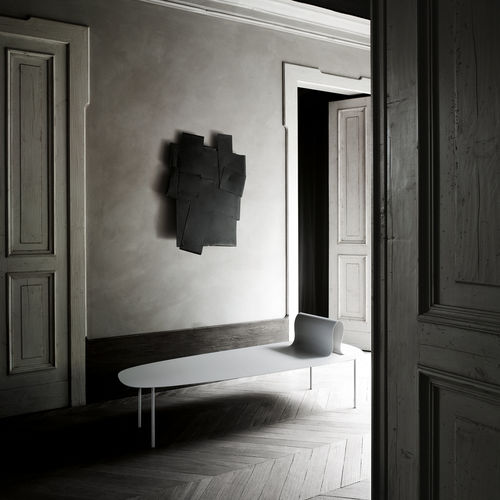 Banc contemporain - SOFTER THAN STEEL - DESALTO spa - aluminium / en acier laqué / sans dossier