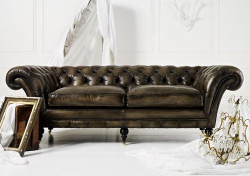 Canapé chesterfield - PHILLIP STANHOPE - Fleming & Howland - en cuir / à roulettes / rouge