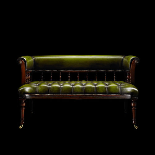 Banquette classique - LOVE - Fleming & Howland - en cuir / avec piètement en bois / à roulettes