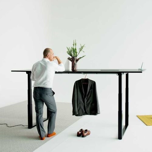 Table de conférence contemporaine - FRANKIE - Martela - en frêne / en chêne / en stratifié