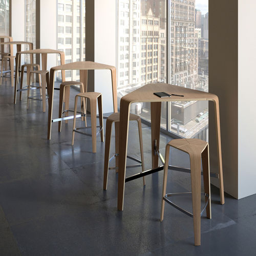 Table mange-debout design minimaliste - HOC - Haworth Europe - en placage de bois / en HPL / avec piètement en hêtre