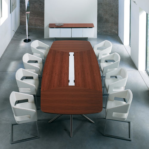 Table de réunion contemporaine - AUDIENCE - Haworth Europe - en placage de bois / avec piètement en métal / rectangulaire