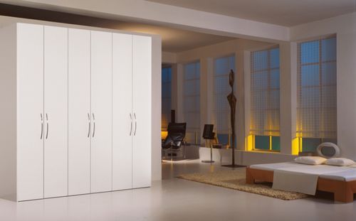 Armoire contemporaine - DAVOS - Rüttimann AG - en bois / en bois laqué / à portes battantes