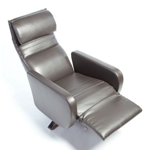 Fauteuil relax contemporain - Flux - STRÄSSLE Switzerland AG - en cuir / avec repose-pieds / inclinable
