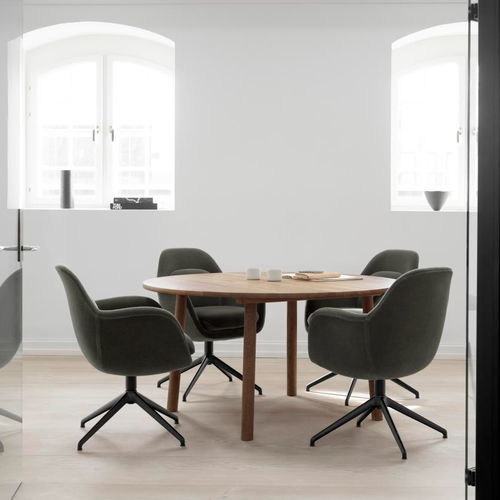 Chaise contemporaine - SWOON - Fredericia Furniture - d'intérieur / en tissu / en cuir