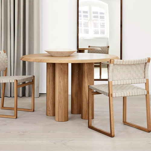 Table à manger contemporaine - ISLETS - Fredericia Furniture - en chêne / avec piètement en chêne / ronde