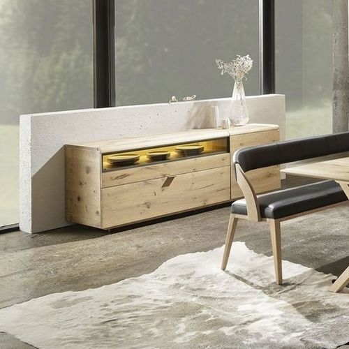 Buffet contemporain - V-Cube - Voglauer Möbelwerk Gschwandtner & Zwilling GmbH & Co. KG - en chêne / en métal / en verre