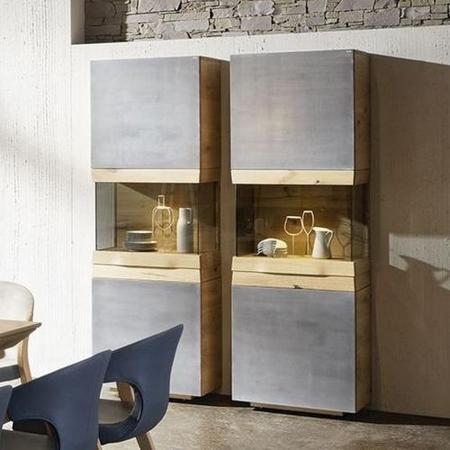 Vitrine contemporaine - V-Organo OV64A series - Voglauer Möbelwerk Gschwandtner & Zwilling GmbH & Co. KG - en chêne / en fer / avec éclairage intégré