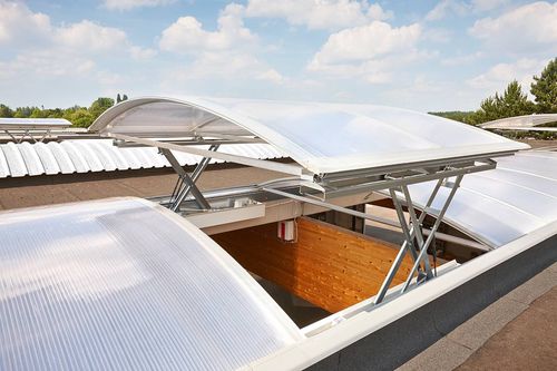 Trappe de désenfumage en PVC - CINTRAMAX - SKYLUX - dispositif d'évacuation des fumées et de la chaleur
