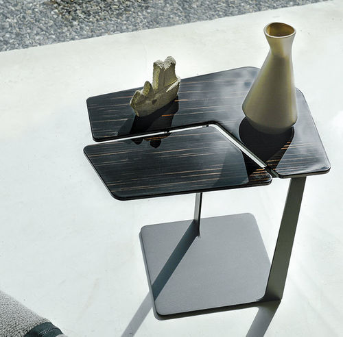Table d'appoint contemporaine - NELSON - arketipo - en placage de bois / en métal / en cuir