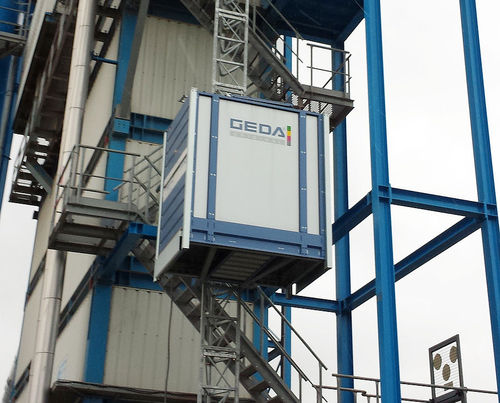 Monte-charge pour fortes charges - MULTILIFT P12 P - GEDA GmbH - pour chantier / industriel