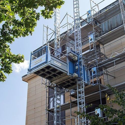 Monte-charge pour fortes charges - 1500 Z/ZP - GEDA GmbH - pour chantier / pour bâtiment