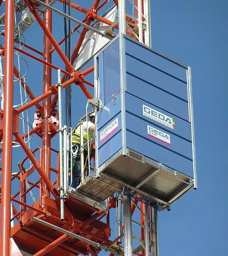 Monte-charge pour chantier - 2 PK - GEDA GmbH