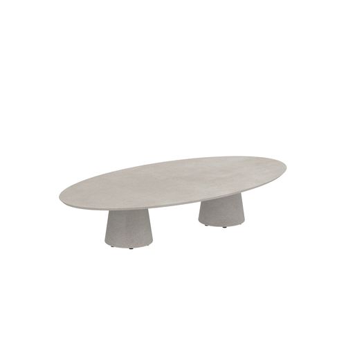 Table contemporaine - CONIX - Royal Botania - en teck / en céramique / en béton