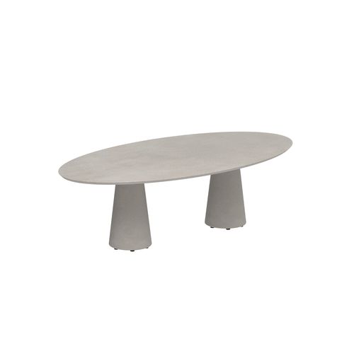 Table à manger contemporaine - CONIX - Royal Botania - en céramique / en béton / avec piètement en béton