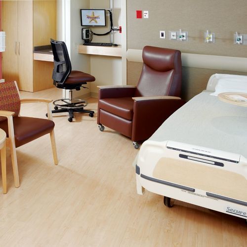 Fauteuil médical en tissu - SOLTICE - KI - en bois / sur roulettes / inclinable