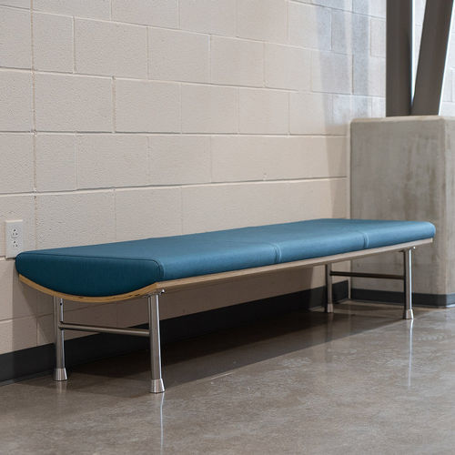Banquette contemporaine - KURV - KI - en tissu / avec piètement en métal / en bois