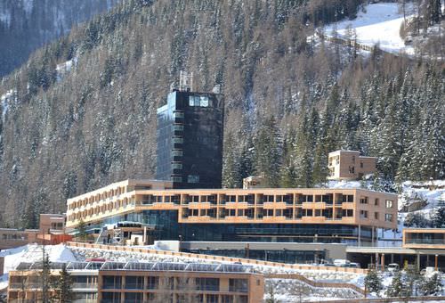 Bâtiment préfabriqué - GRADONNA MOUNTAIN RESORT - Stora Enso - en bois / pour logement collectif
