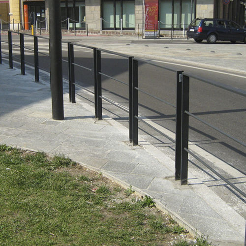 Barrière de protection - LINEA  - GUYON - fixe / en métal / pour espace public