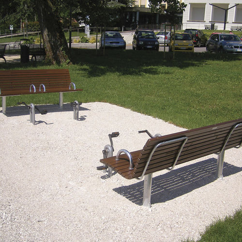 Banc public contemporain - STILO FITNESS - GUYON - en bois exotique / en métal / avec dossier